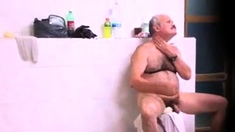 Str8 Spy Pakistani Daddy In Public Bath